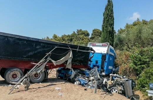 Αποκάλυψη σοκ για τον οδηγό της νταλίκας στο πολύνεκρο τροχαίο στη Μεσσηνία – Τι εξετάζουν οι Αρχές