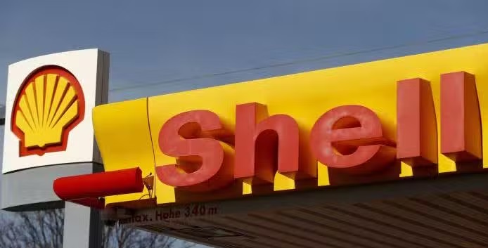 «Βóμβα» από την Shell κλείνει 1.000 πρατήρια καuσίμων